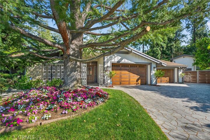 Property Photo: 9516 Capistrano CA 91311