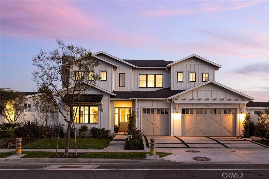 Property Photo:  1423 Mariners  CA 92660 