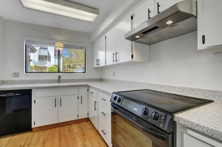 Property Photo:  233 Woodside Court  CA 95945 