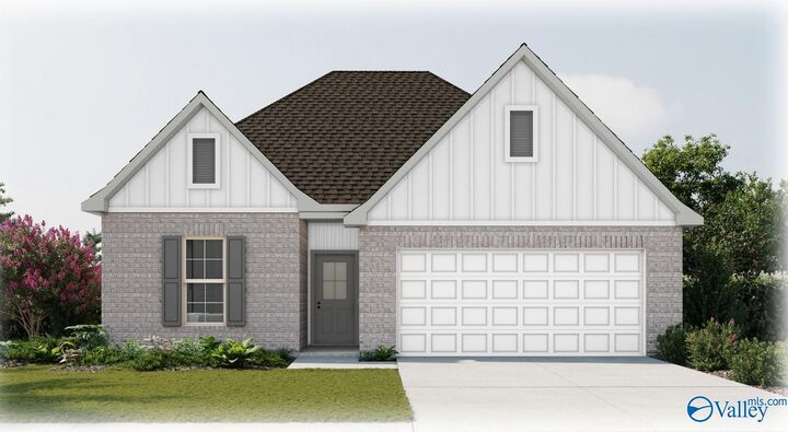 Property Photo:  7000 Marsden Way SE  AL 35748 