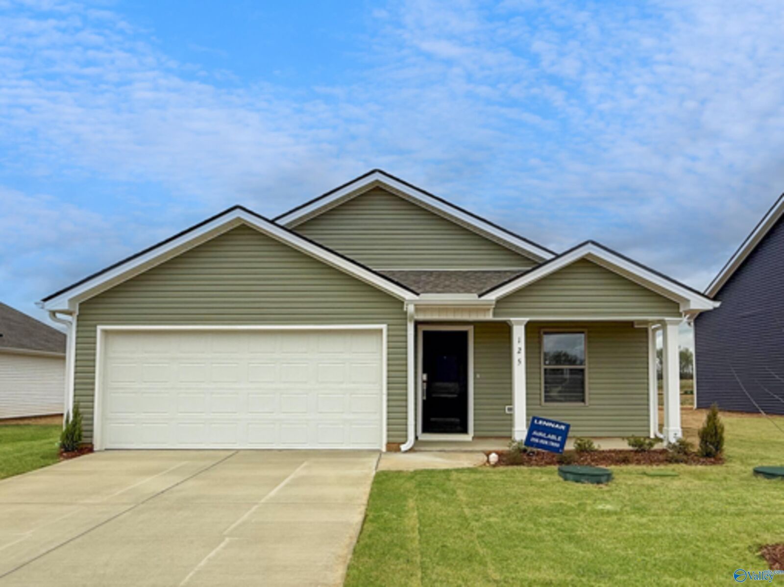 Property Photo: 15438 Grayson Circle AL 35611