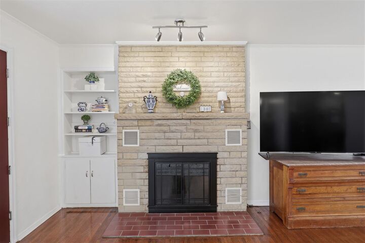 Property Photo:  437 Drake Dr  OK 74604 