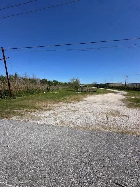 Property Photo:  42219 Highway 23  LA 70091 