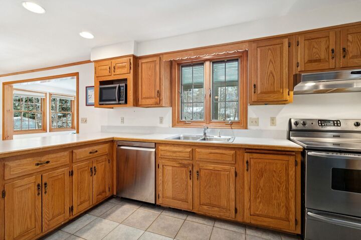 Property Photo:  16 Birchwood Way  NH 03246 