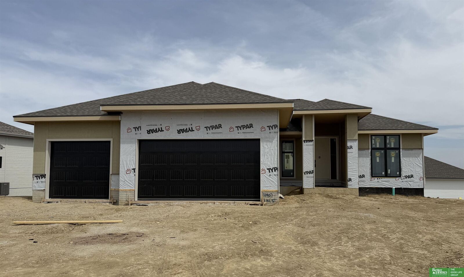 Property Photo:  10907 S 102nd Street  NE 68046 