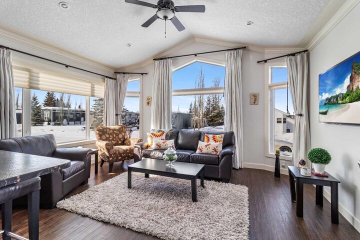 Property Photo: 10046 Township Road 422 77A AB T4J 1V9