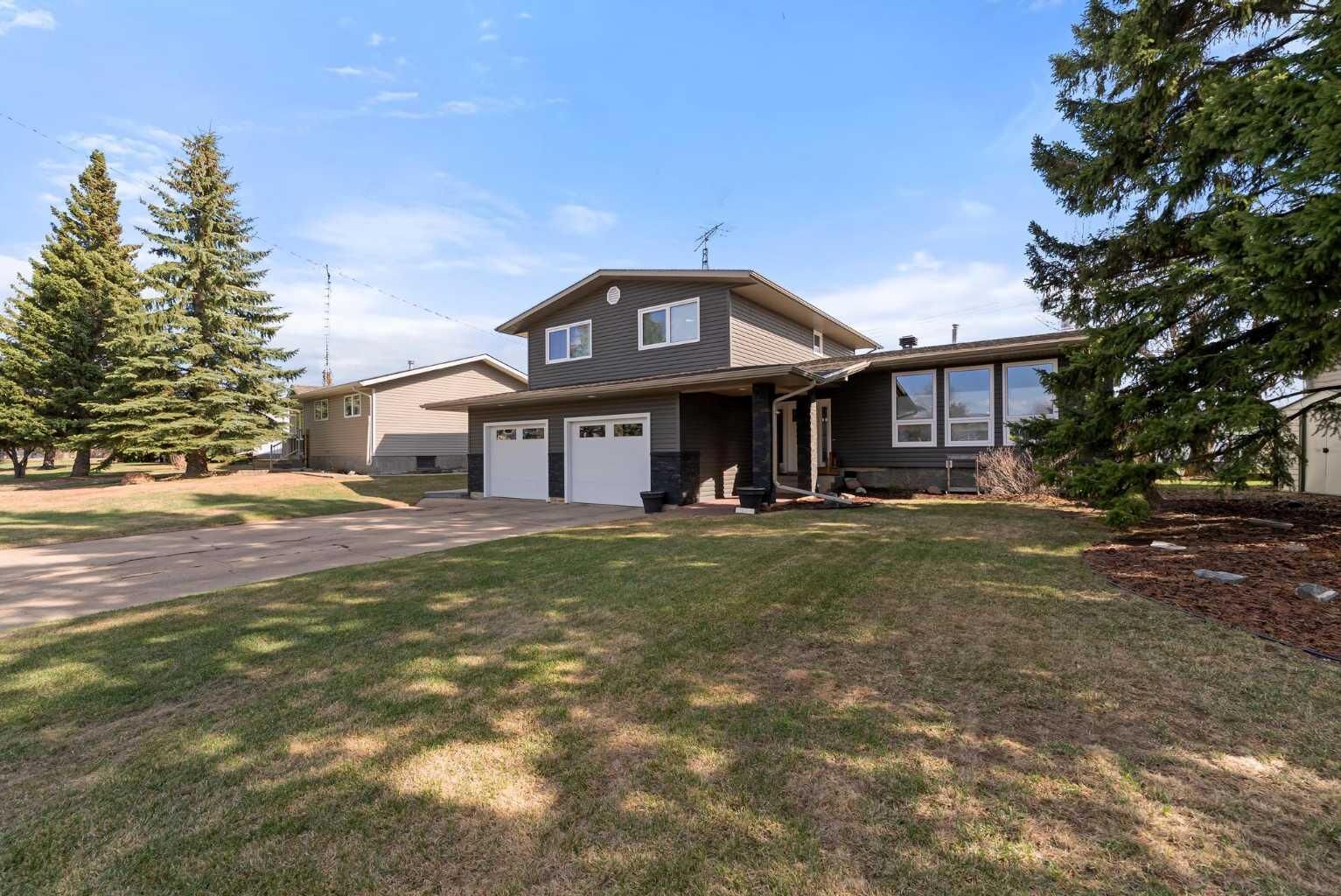 Property Photo:  5410 47 Avenue W  AB T0B 1N0 