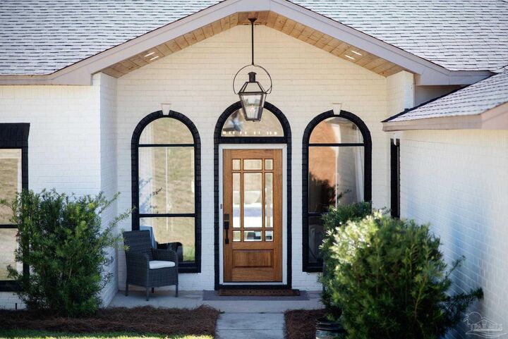 Property Photo: 121 Villacrest Dr FL 32536