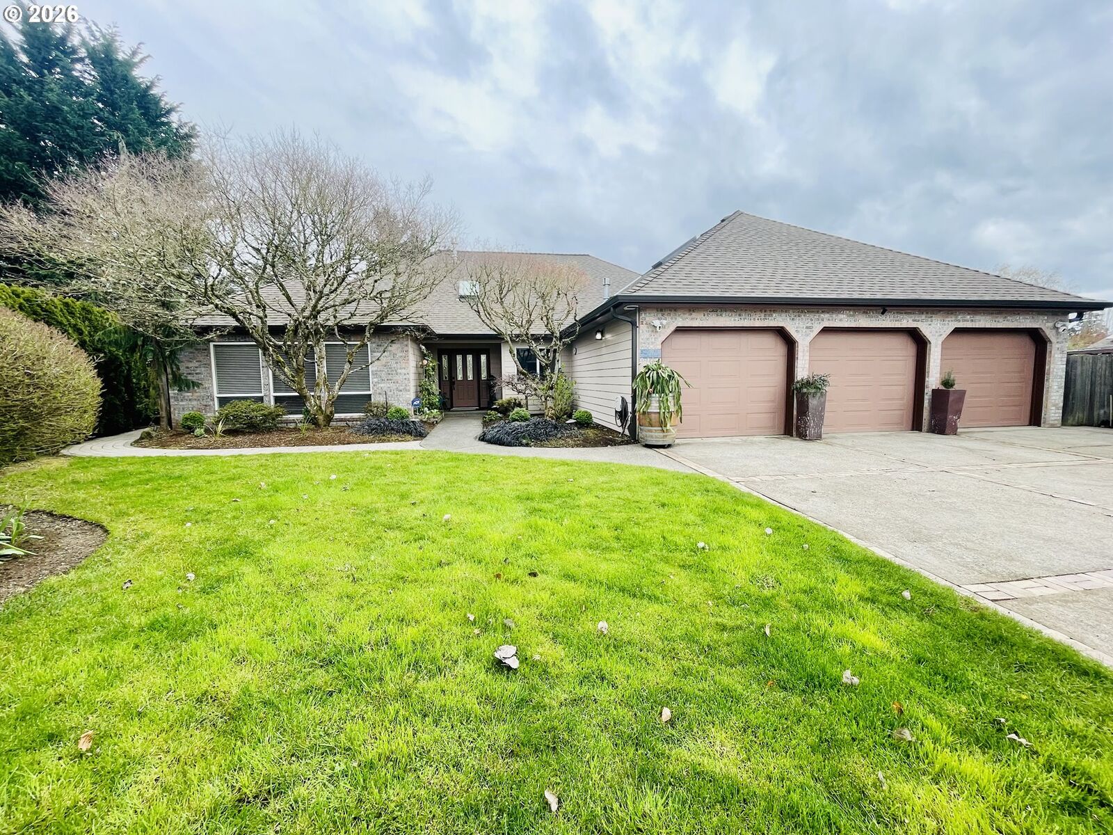 Property Photo:  1709 NW 86th Way  WA 98665 