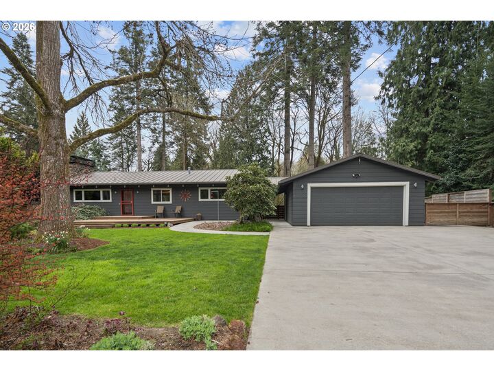 Property Photo:  19022 Old River Dr  OR 97068 