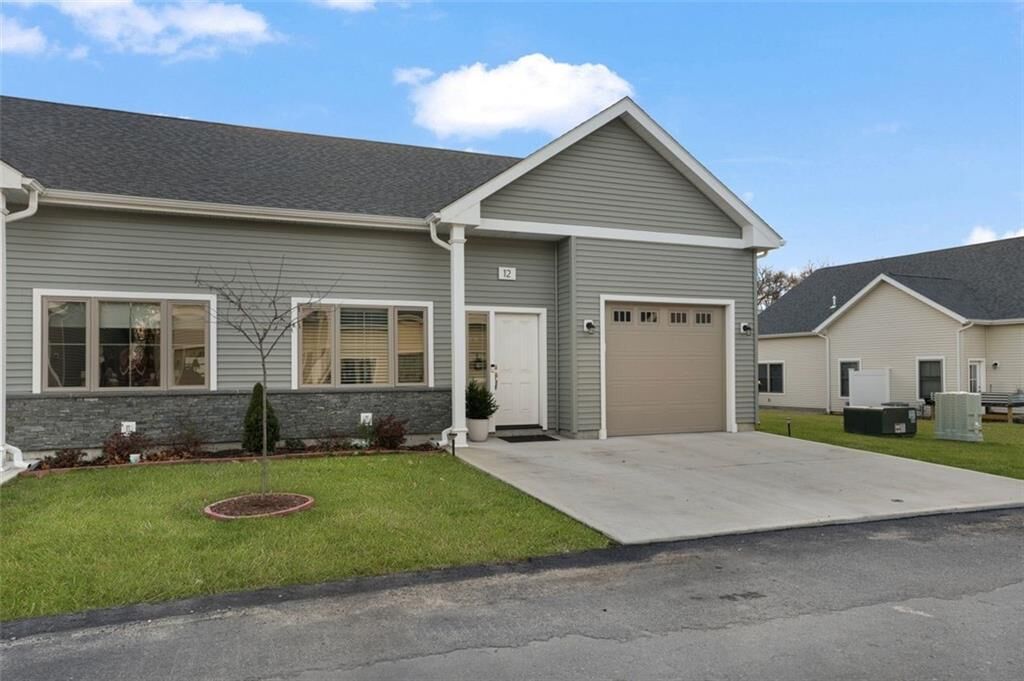 Property Photo:  12 West Valley Circle  RI 02893 