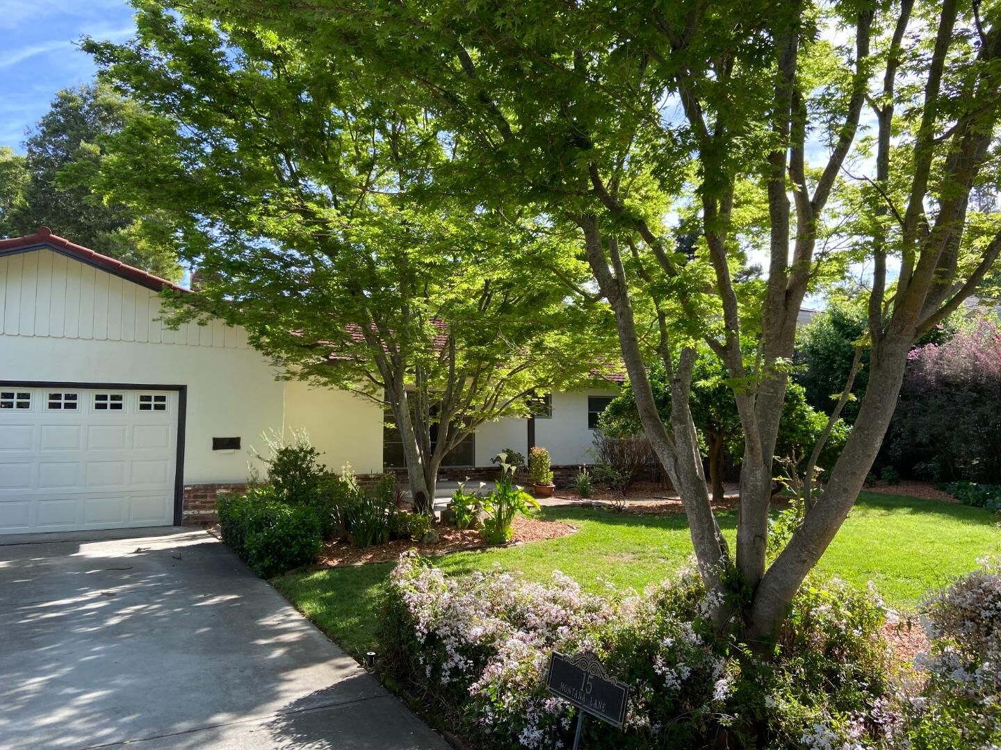 Property Photo: 15 Montana Lane CA 94025