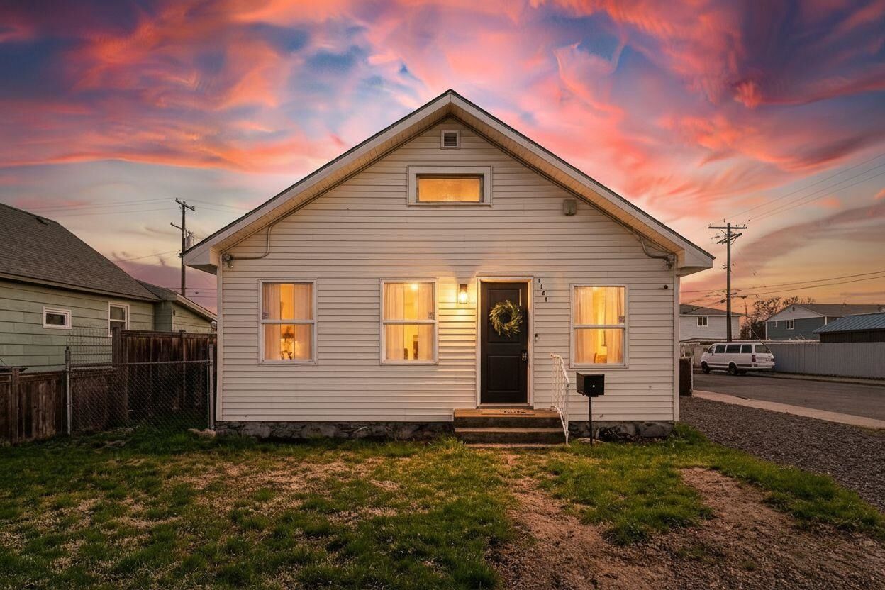 Property Photo: 1708 E Tilsley Pl WA 99207