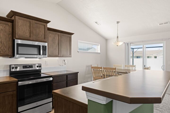 Property Photo:  4505 N McCabe Ln  WA 99216 