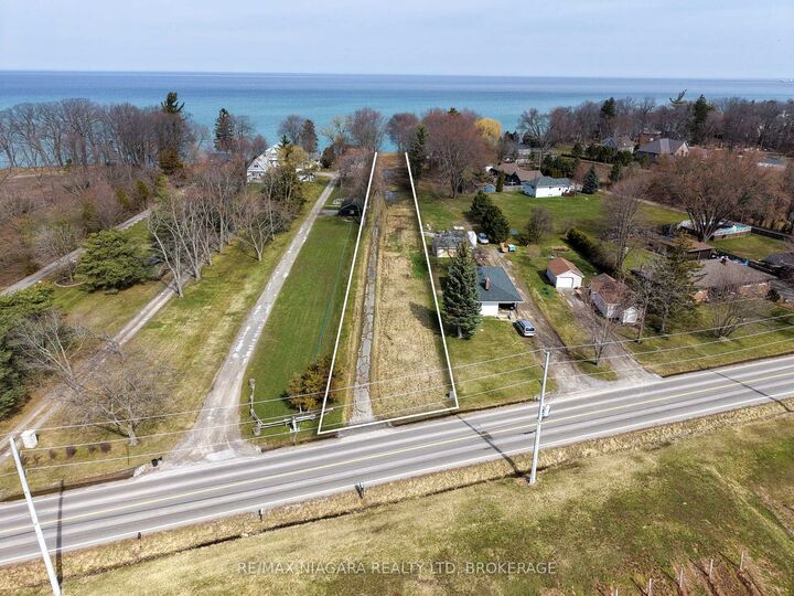 Property Photo:  1204 Lakeshore Road W  ON L2R 6P9 