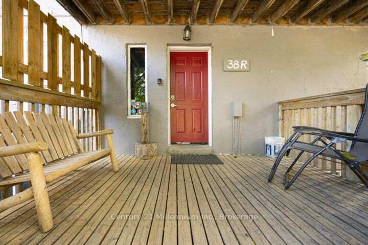 Property Photo:  190, 192, 194 Tyrolean Lane 38L, 38R, 38C  ON L9Y 3Z2 