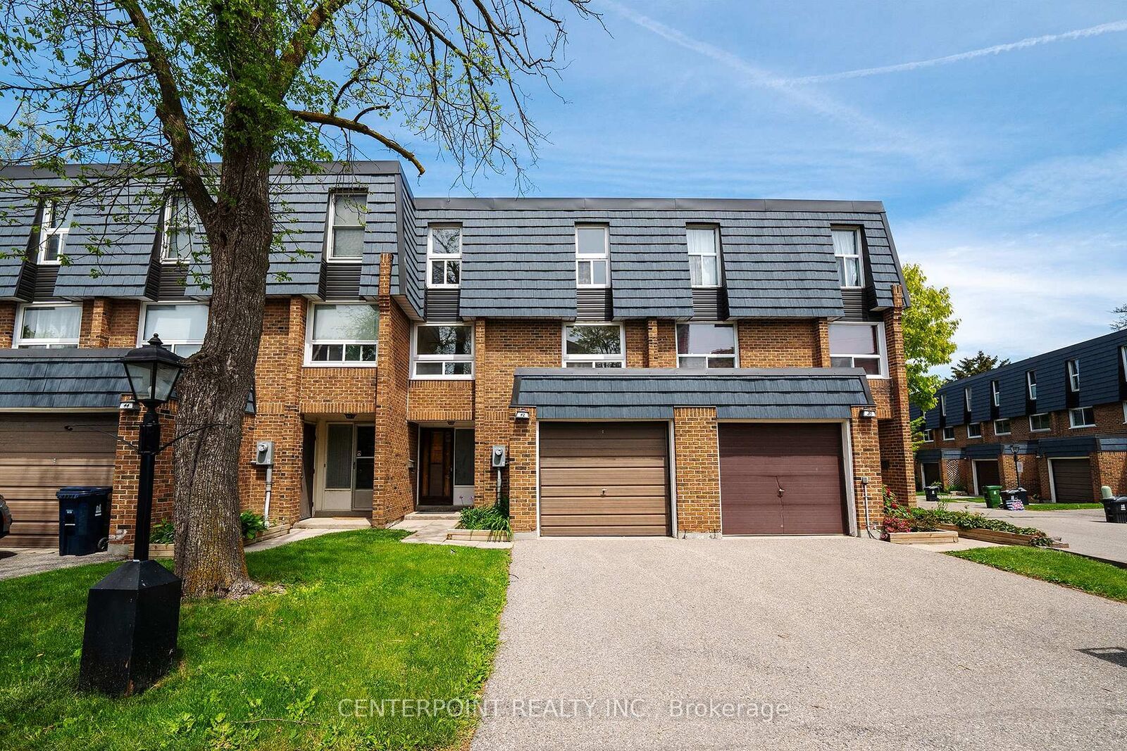 Property Photo: 42 Sego Royal Way ON M2H 1L5