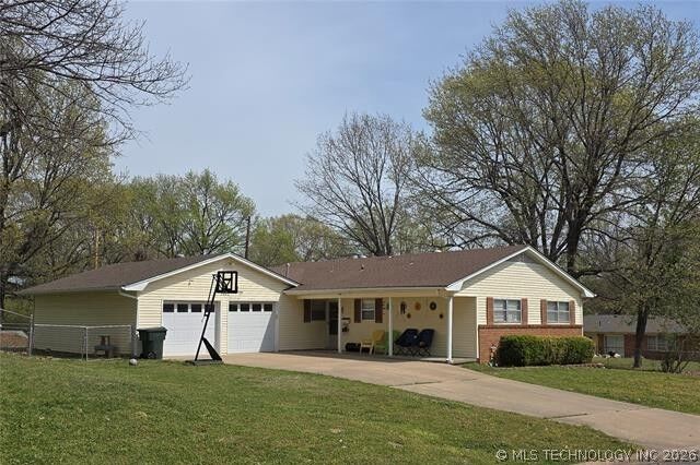 Property Photo:  2608 Branson Park Place  OK 74403 