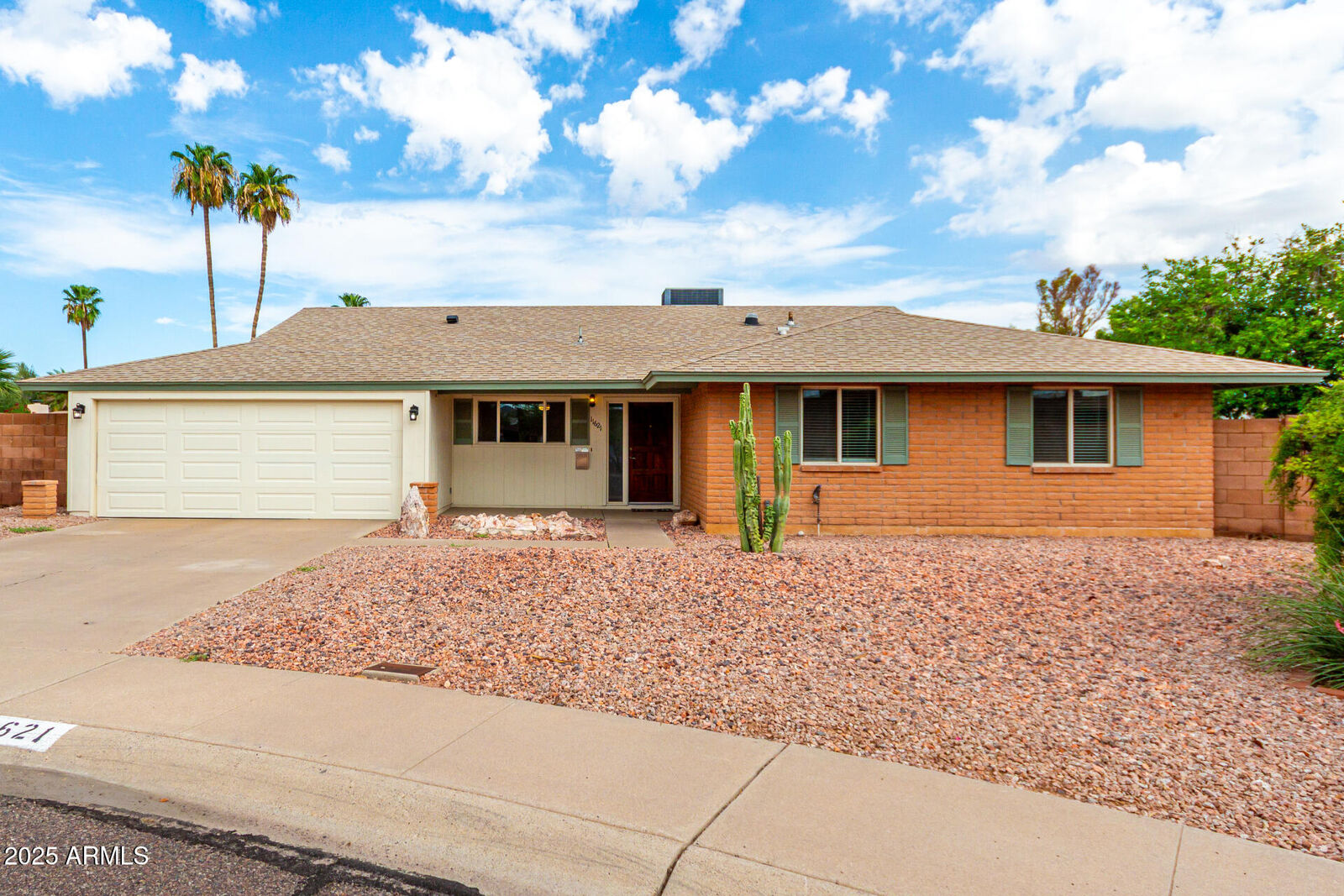 Property Photo:  11621 N 39th Street  AZ 85028 
