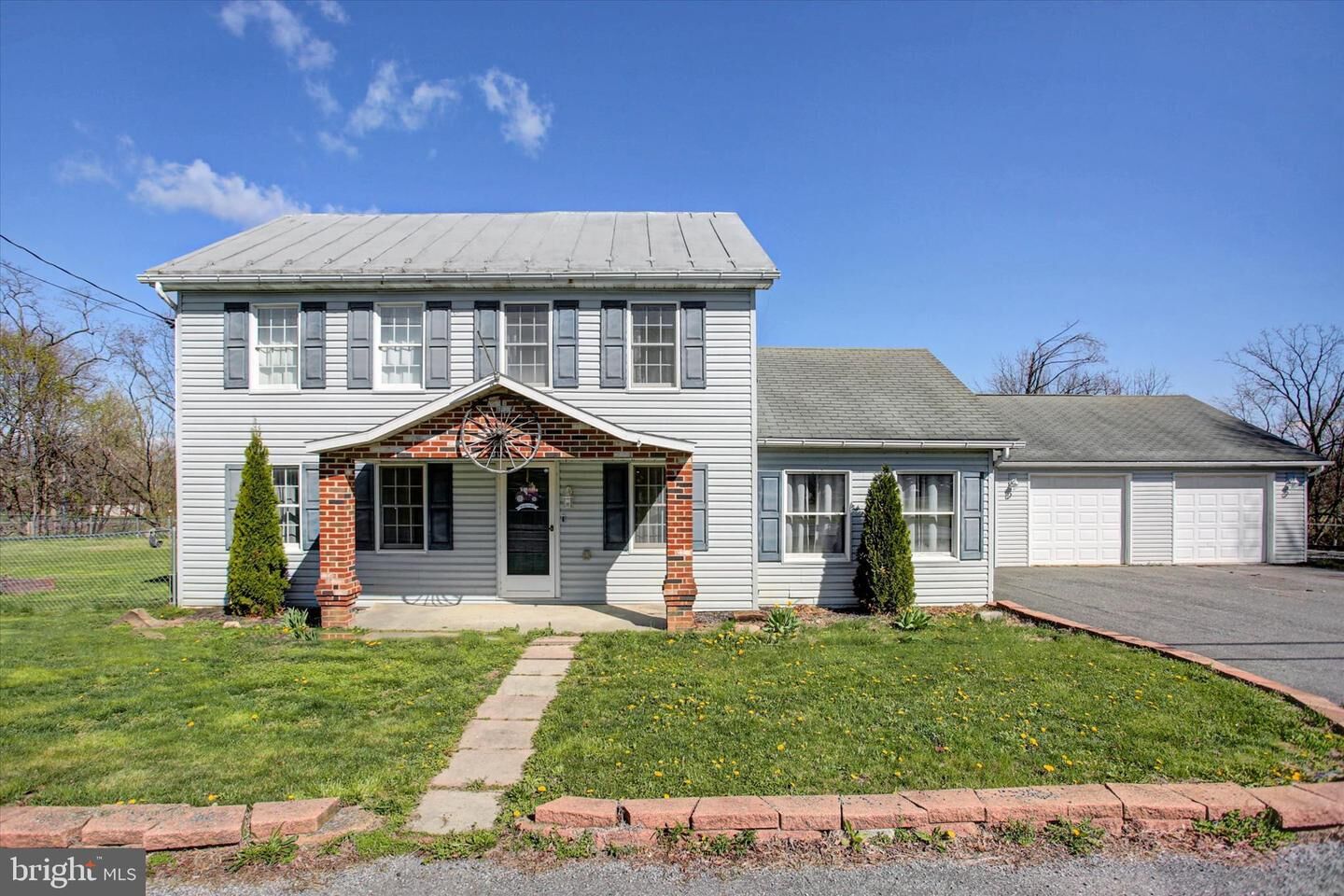 Property Photo: 1611 Pine Road PA 17015