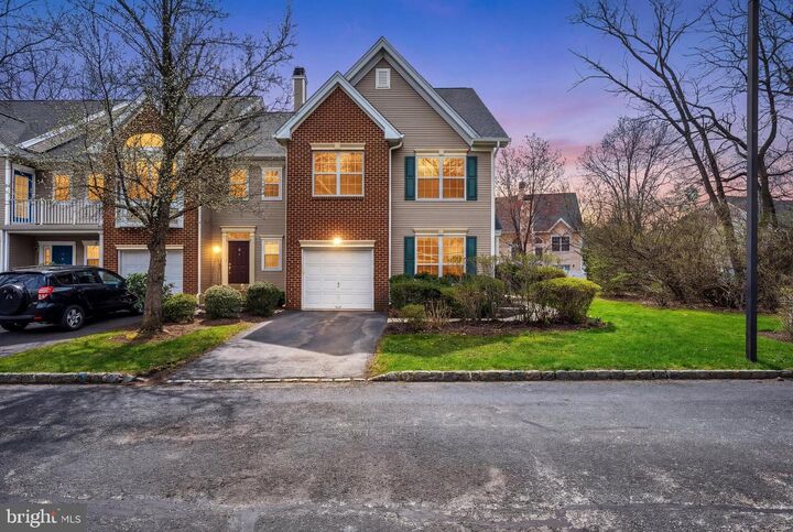 Property Photo:  12 Hopkins Court  NJ 08536 