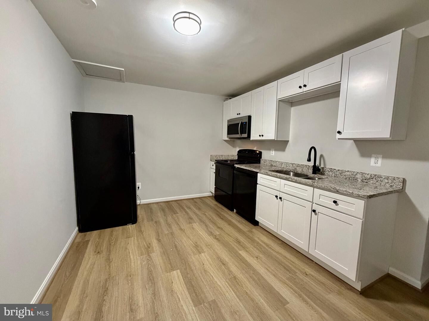 Property Photo:  17476 Piney Point Road 5  MD 20674 