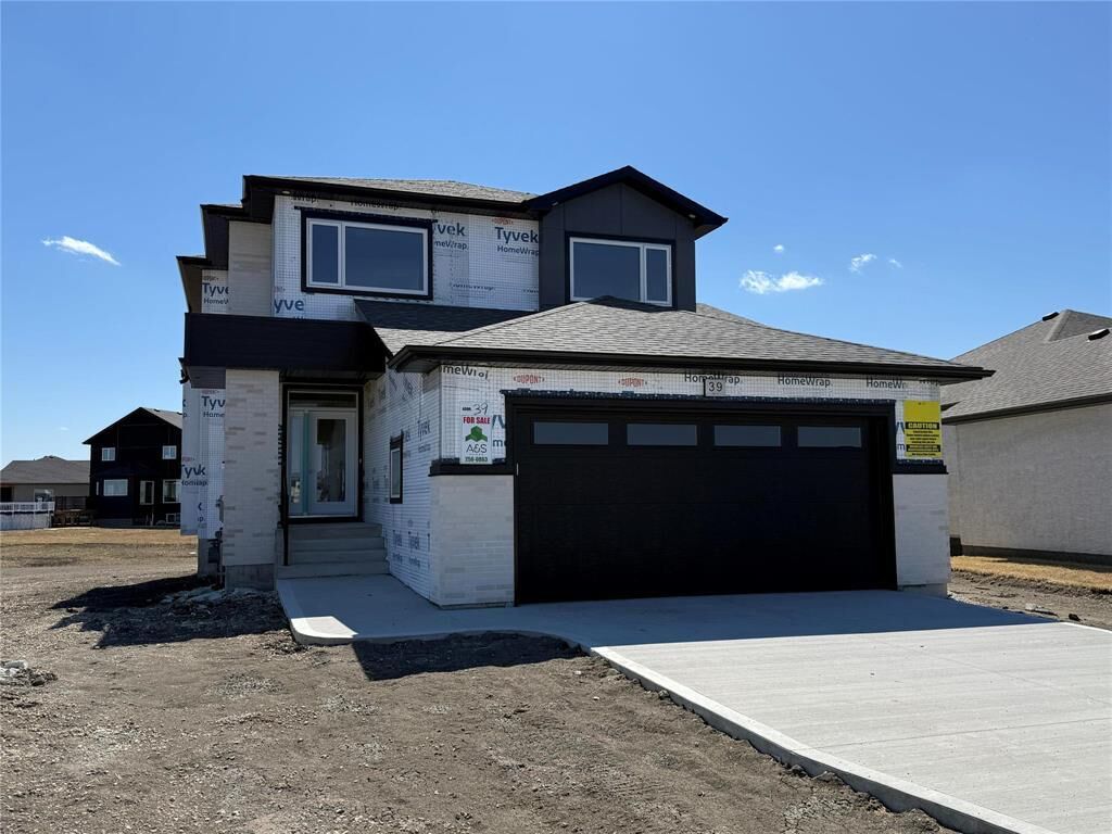 Property Photo:  39 Parkrose Place  MB R5A 0B4 