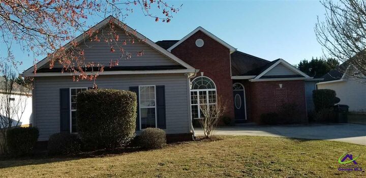 Property Photo:  209 Sedgebrooke Drive  GA 31088 