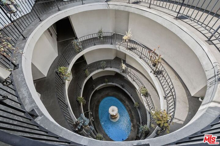 Property Photo:  2260 N Cahuenga Blvd  CA 90068 