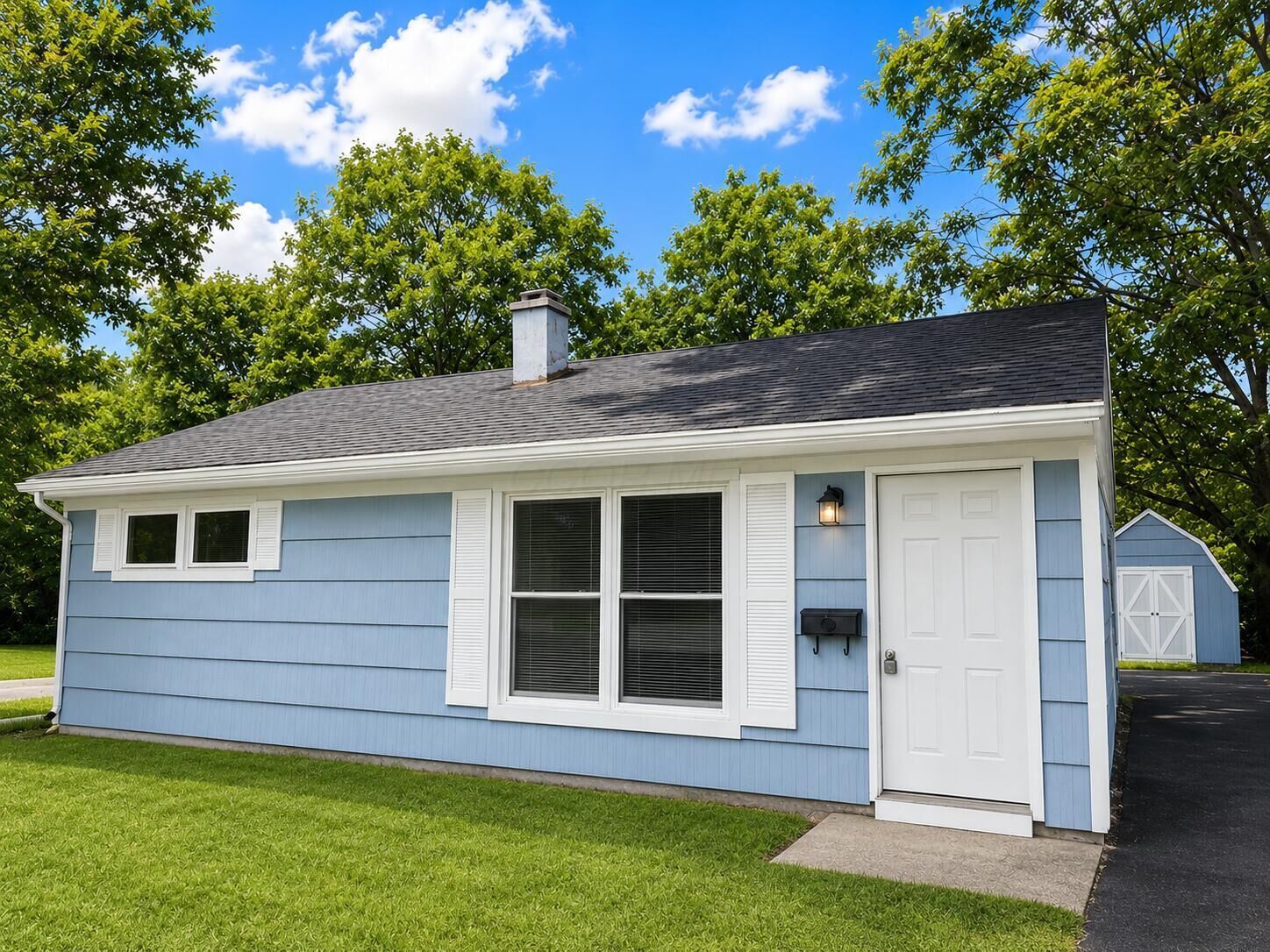 Property Photo: 3464 Ontario Street OH 43224