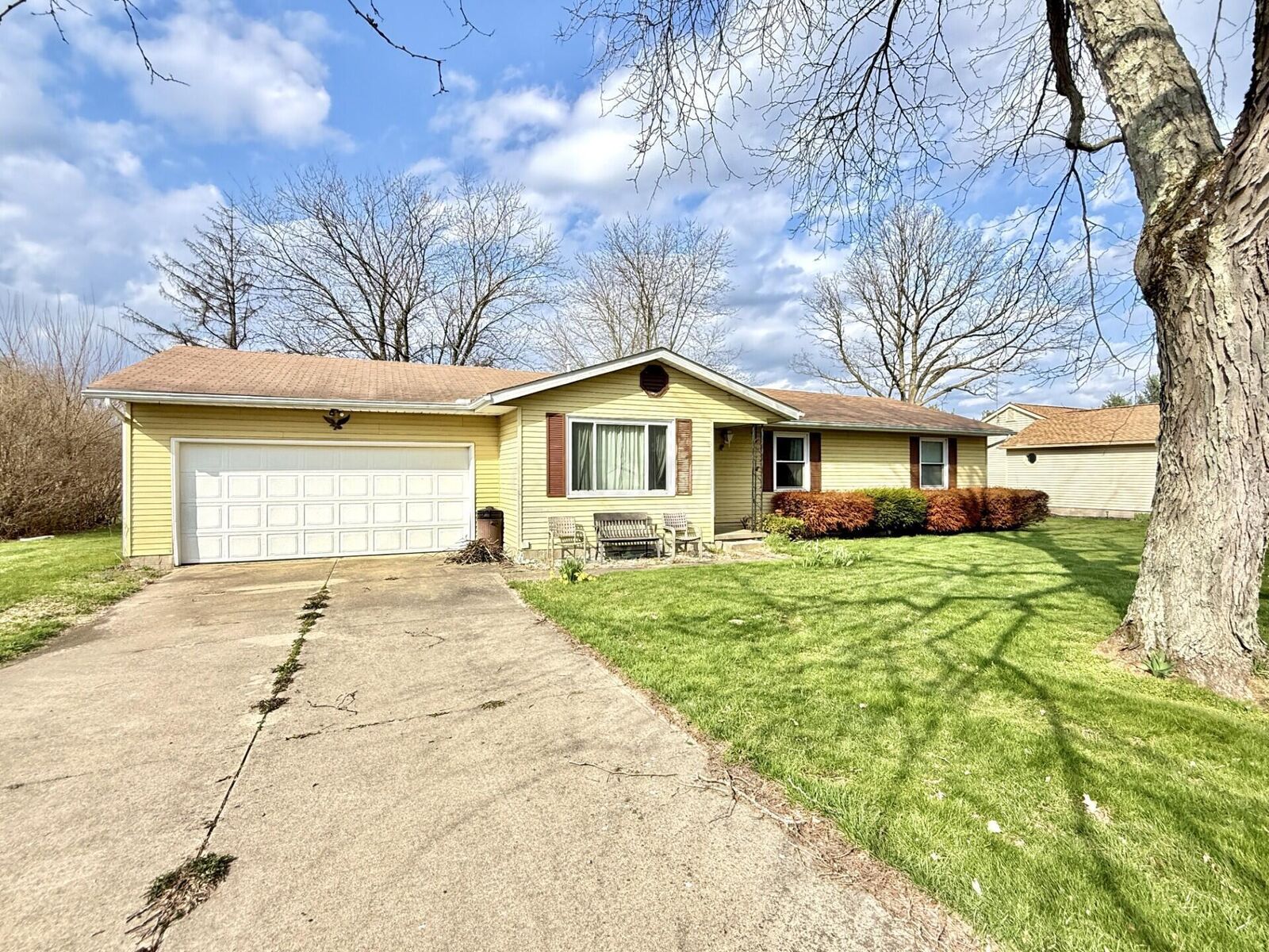 Property Photo:  564 Forward Pass Way  OH 43062 