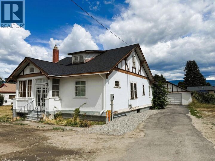 14207 Victoria Road North — photo 1