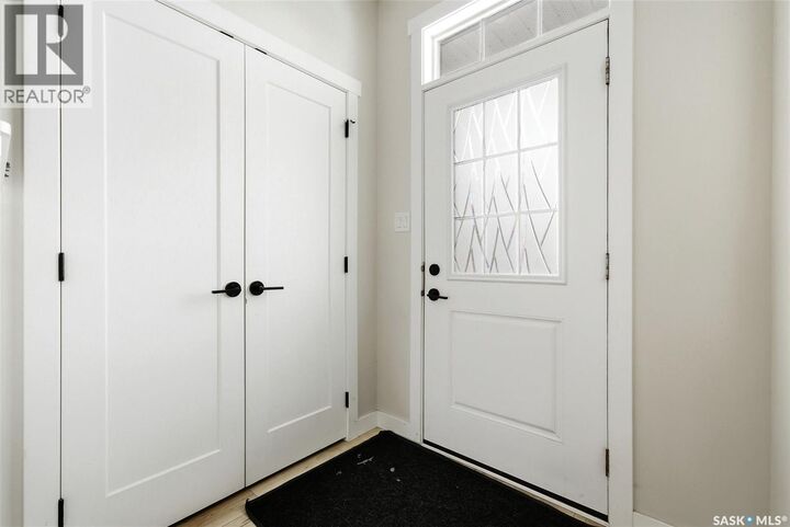 Photo de la propriété:  4736 Buckingham Drive E  SK S4V 3X8 