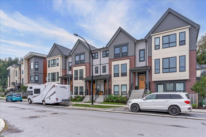 Property Photo:  45500 Campus Drive 10  BC V2R 6E9 