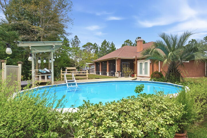 Property Photo:  9643 Bone Bluff Drive  FL 32566 