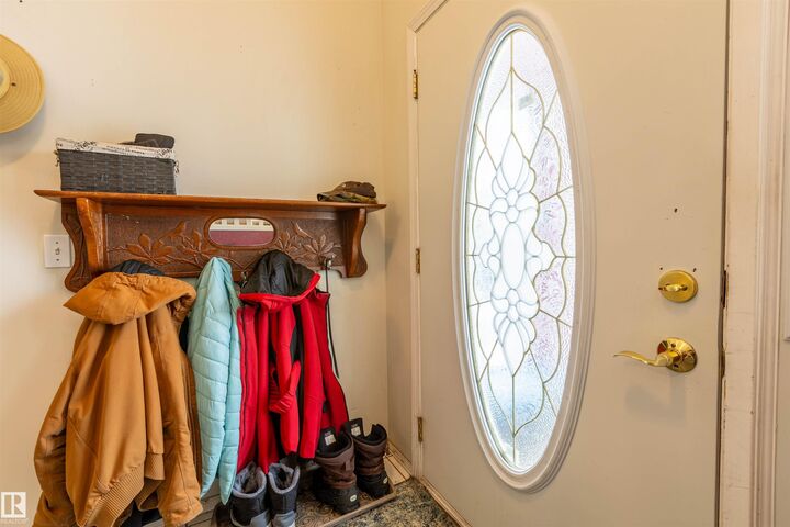 Property Photo:  1712 Turvey Bend NW  AB T6R 2W7 