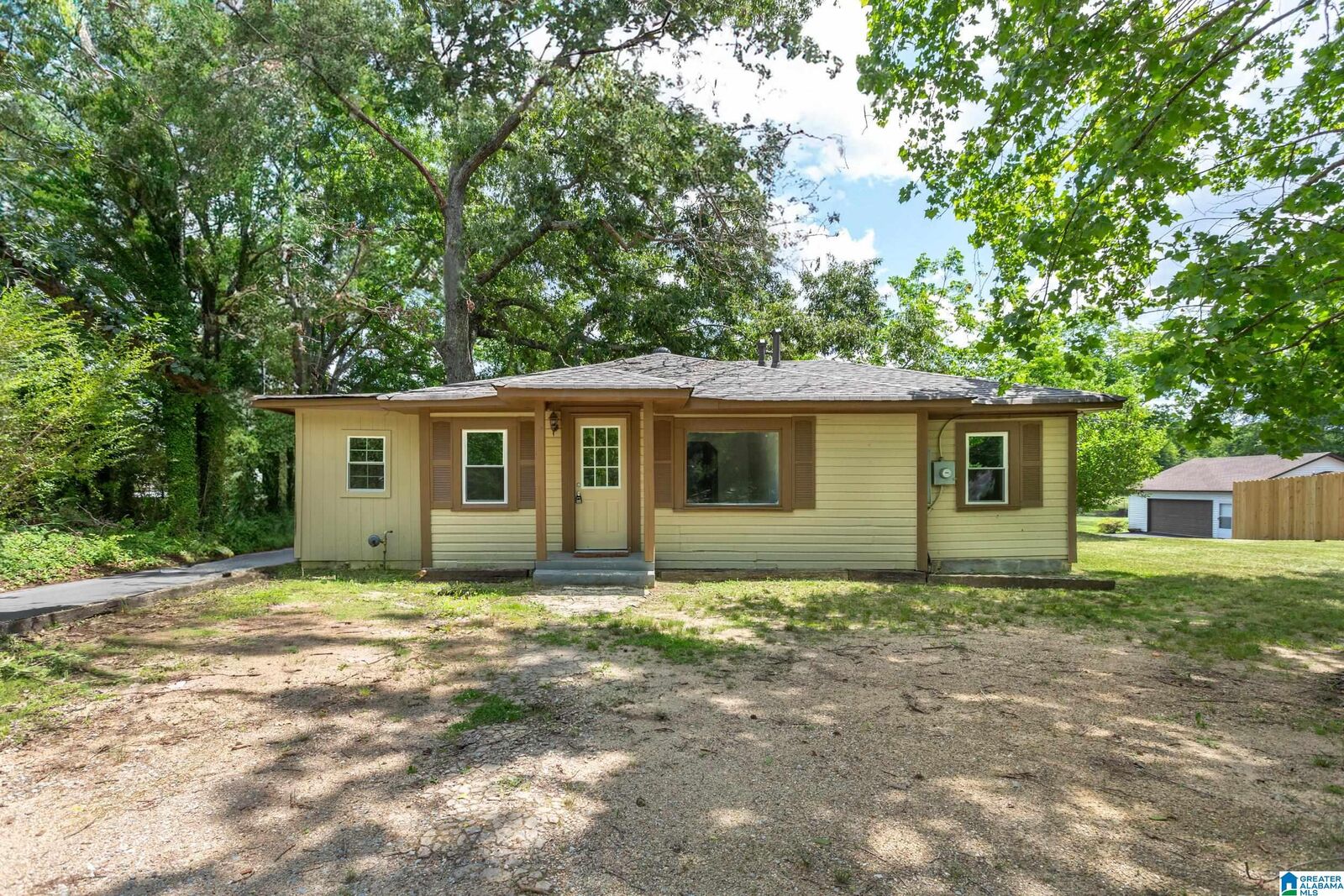 Property Photo:  381 Crocker Road  AL 35120 