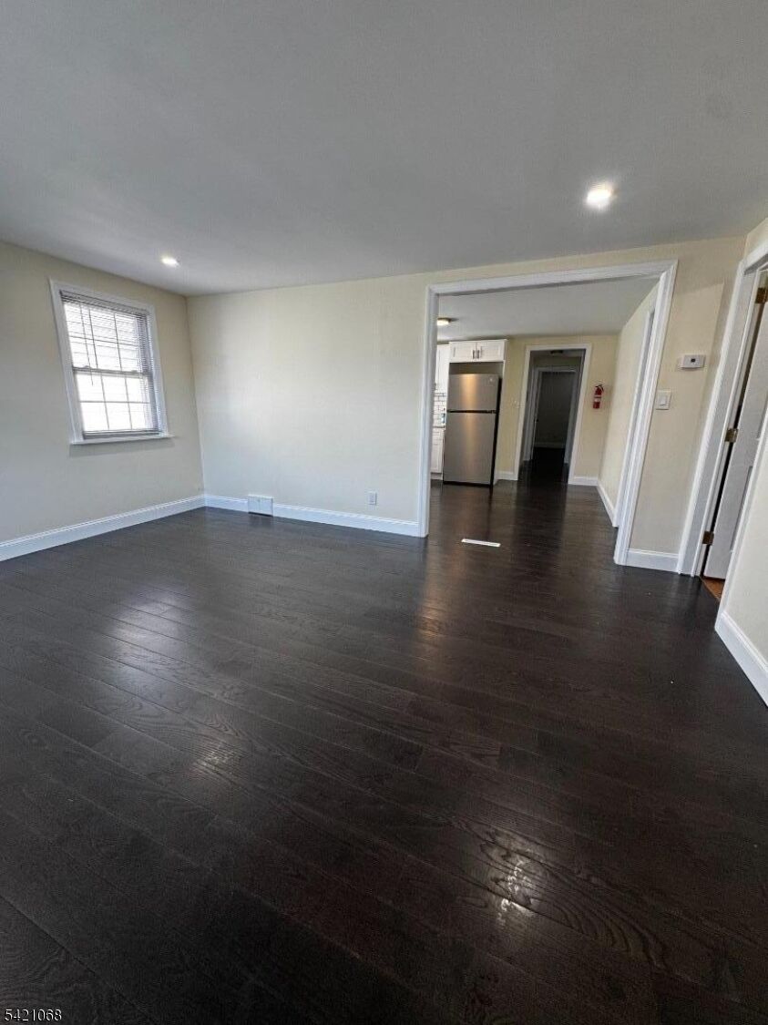 Property Photo:  158 Rutherford Pl 2  NJ 07031 