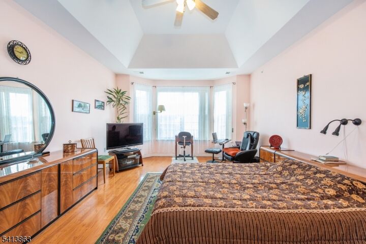 Property Photo:  9 Cliff Rd D3  NJ 07424 