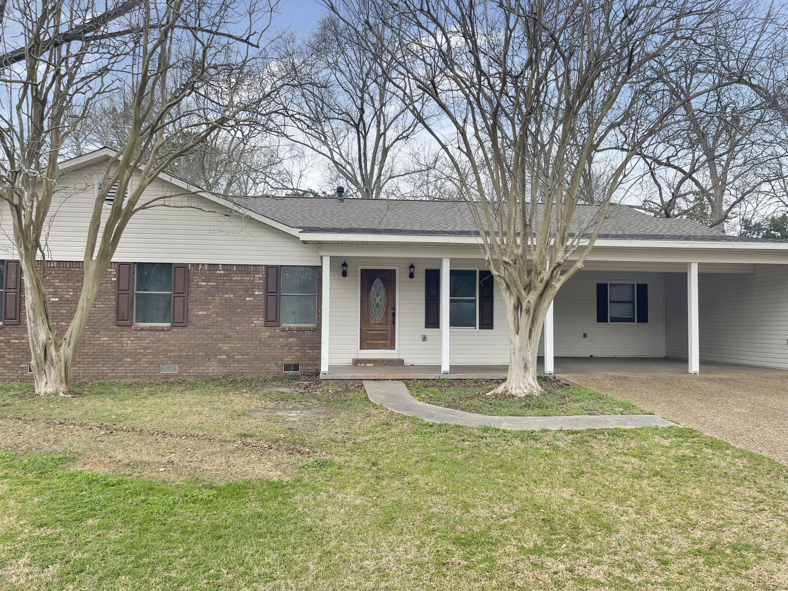 Property Photo: 713 1st Ave. MS 39475