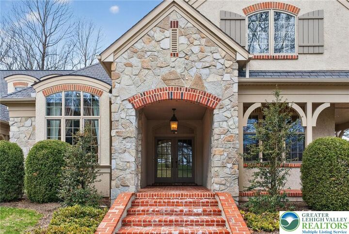 Property Photo:  1512 Bette Lane  PA 18055 