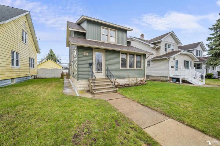 Property Photo:  408 Riverview Avenue  MI 48162-2667 