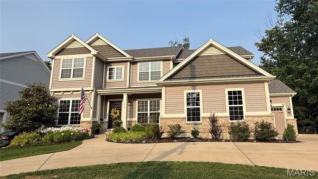 Property Photo: 906 N Woodlawn Avenue MO 63122