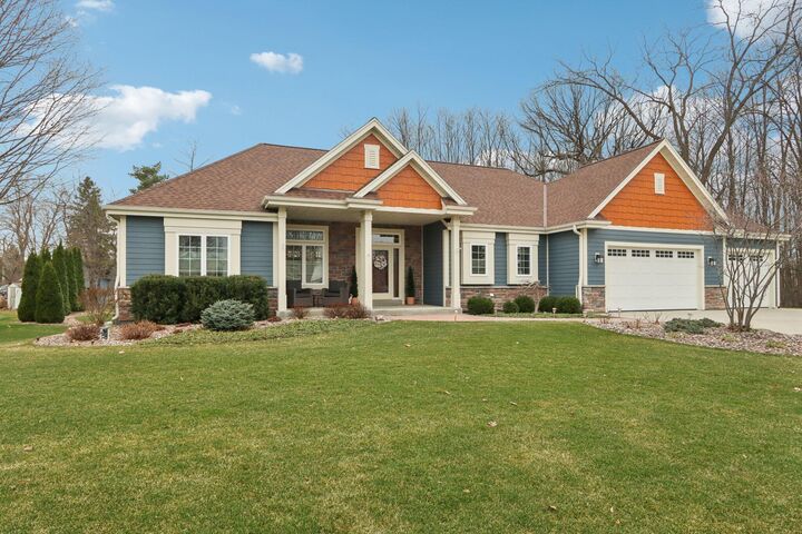 Property Photo:  W351n6051 Bauers Ln  WI 53066 