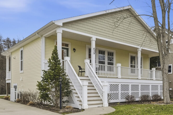 Property Photo:  439 Summer Grove Drive  MI 49406 