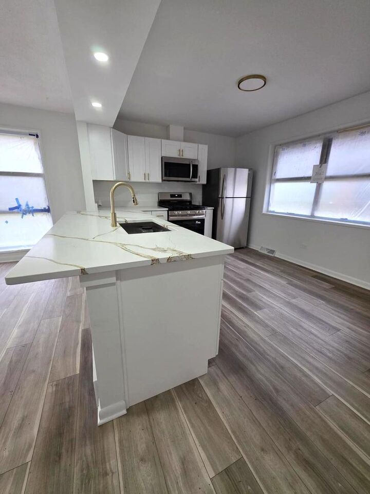 Property Photo: 14716 Dorchester Avenue IL 60419