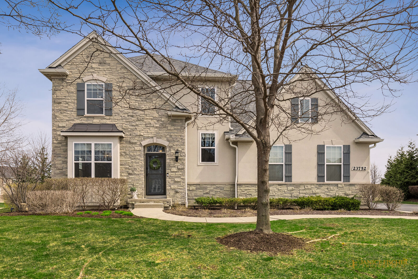 Property Photo:  23752 N Sanctuary Club Drive  IL 60047 