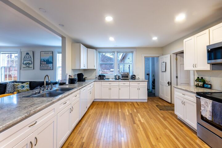 Property Photo:  299 Farrell Farm Road  VT 05055 