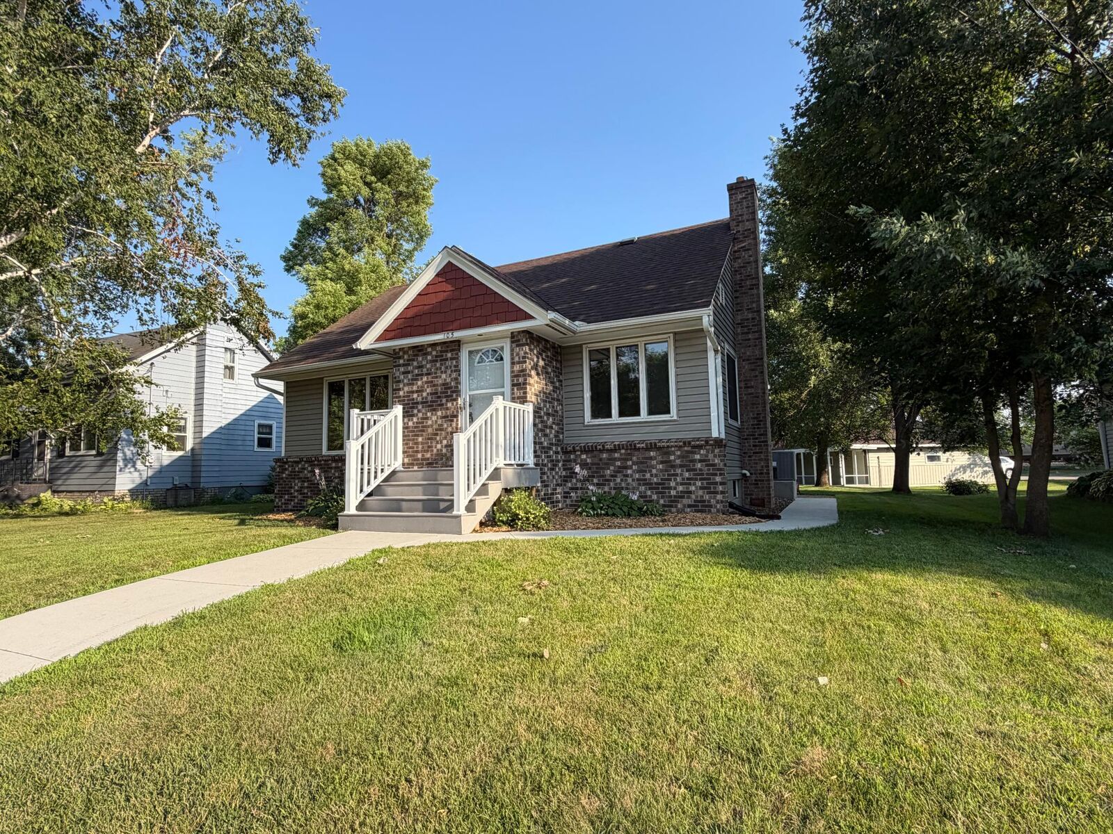 Property Photo:  105 Kentucky Avenue  MN 56339 