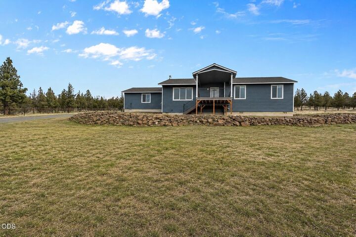 Property Photo:  5798 SE Grant Road  OR 97754 